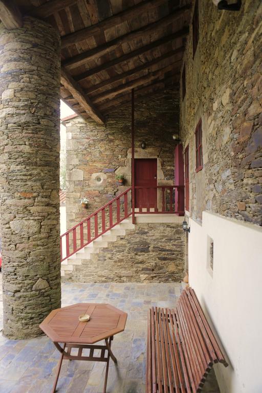 A Pena De Augasantas Guest House Oca de Abaixo Eksteriør bilde