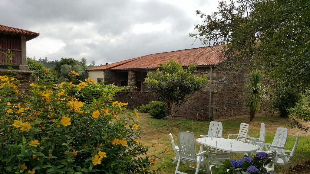 A Pena De Augasantas Guest House Oca de Abaixo Eksteriør bilde